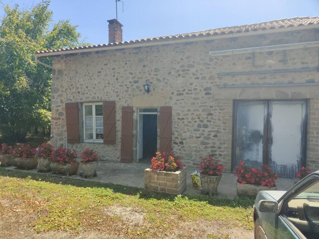 Fermette BUSSIERE BADIL (24360) IMMOBILIER DU PERIGORD